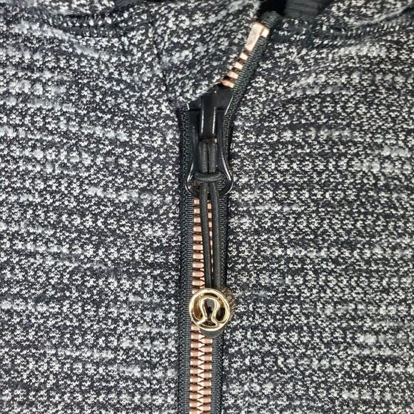 Lululemon Daily Practice Full Zip Black White Hoodie Jacket Size 8 - Picture 8 of 8